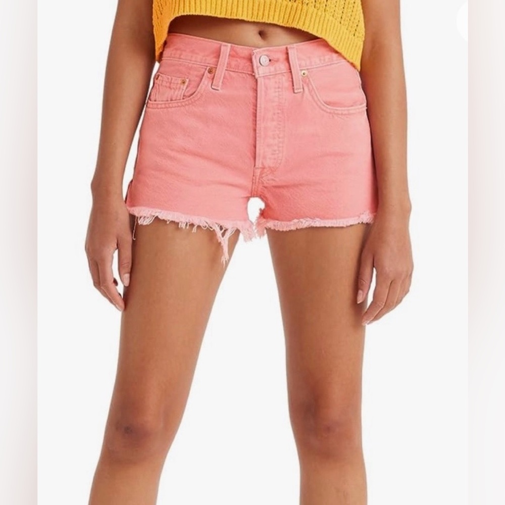 LEVI’S Women's Pink 501 Denim Button Fly Jean Shorts 100% Cotton Size W 30